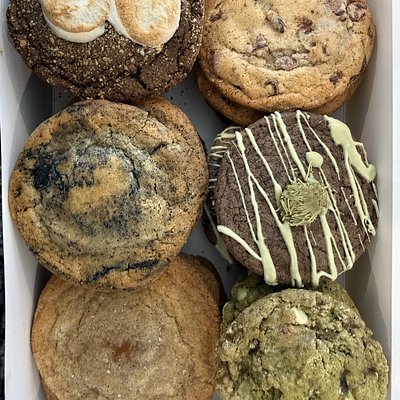 Large Cookies 🍪Box Of 6