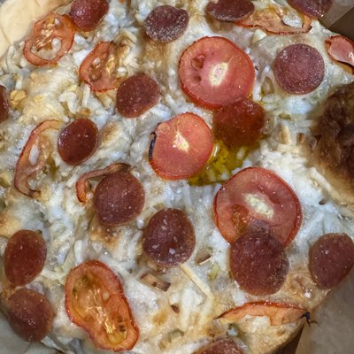 9inch Pepperoni, Tomato, Garlic & Mozzarella 