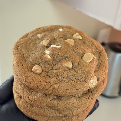 Brown Butter Peanut Butter W/ White Chocolate (6)