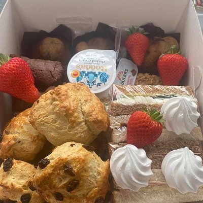 Afternoon Tea Box