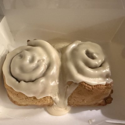 Cinnamon Roll Weekend Deal!!