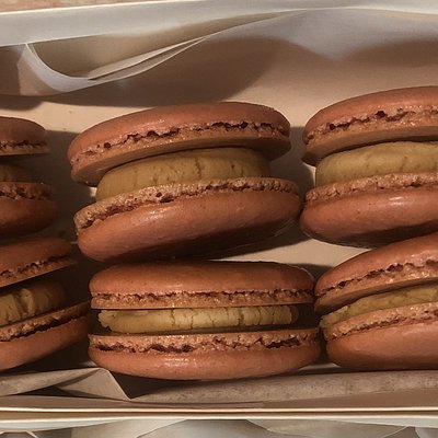 Cookie Butter Macaron