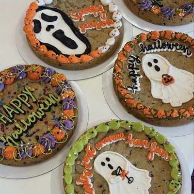 Halloween Cookie Cake 