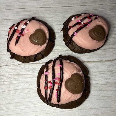12 Chocolate Covered Strawberry Cookies 