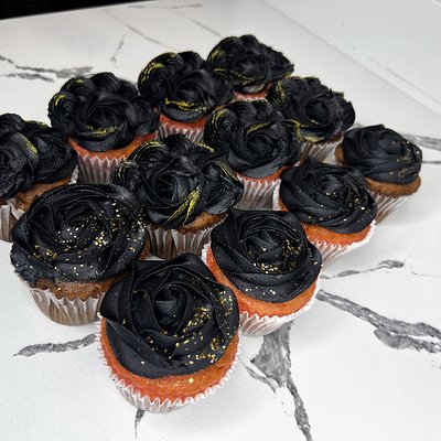 Black And Gold Cupcakes