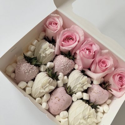 Box Of 9 Strawberries 