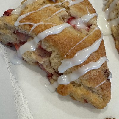 Strawberry White Chocolate Chip Scones (12)