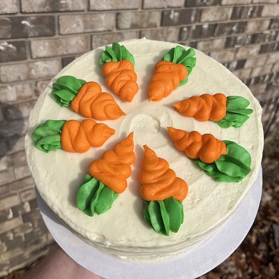 8” Carrot Cake — Aries Sale ♈️✨