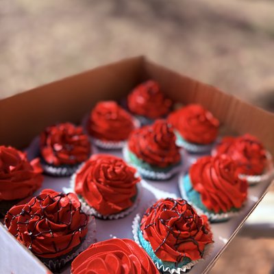cup cakes ( dozen) 