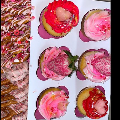 Berry Cute Cupcake Box