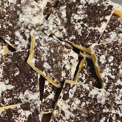 4oz Oreos & White Chocolate 