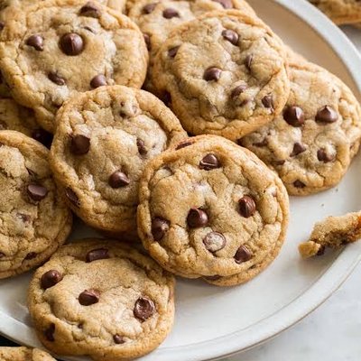 6 Pack Chocolate Chip Cookies
