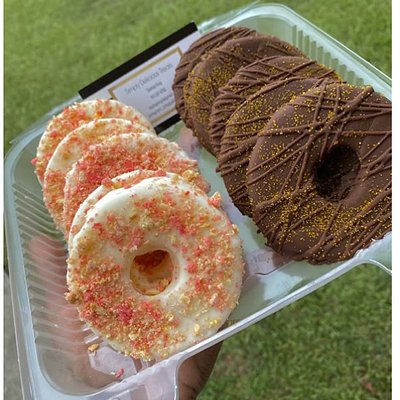 12 Count Chocolate covered Pineapples