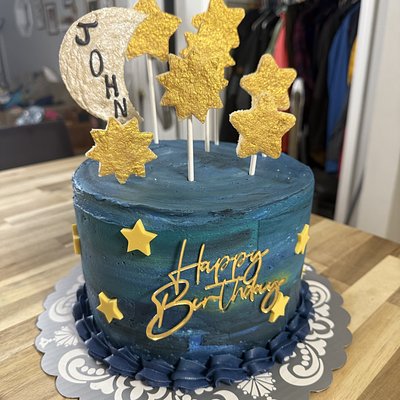 Custom Cakes 
