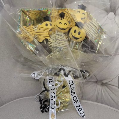 Graduation Bouquet- Large 