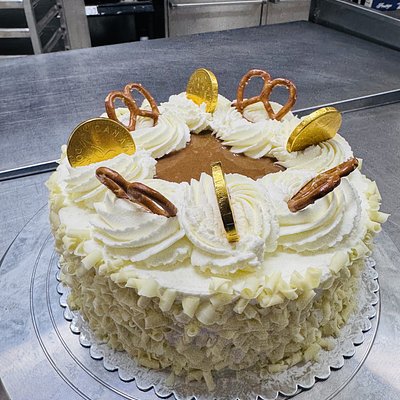 Dulce De Leche Cream Cake