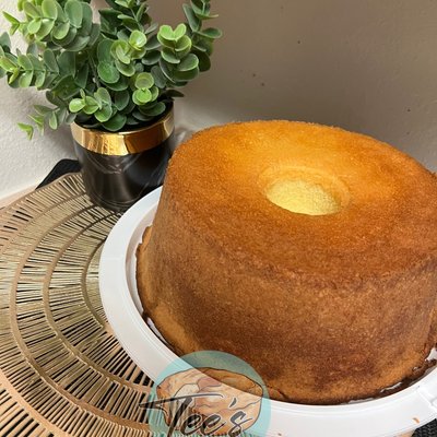 Mile High Butter Pound Cake 