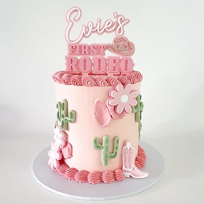 My First Rodeo Cake 🐮🎀