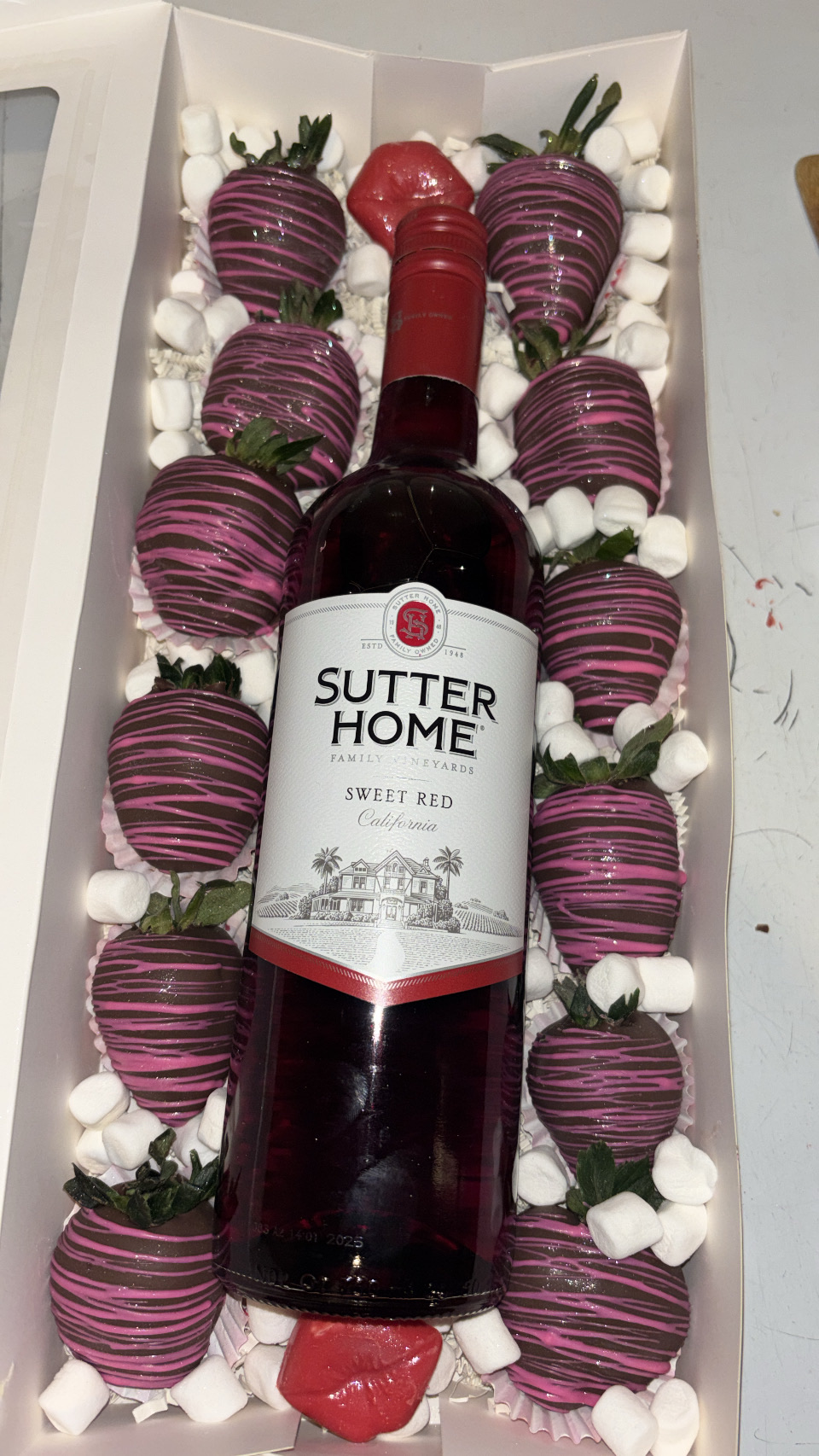 Wine & Dz Berries Boxes 