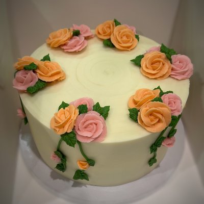 Custom Cakes 