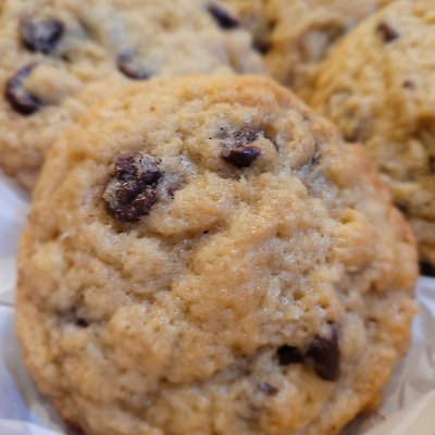 1/2 Order Chocolate Chip Cookies 6ct