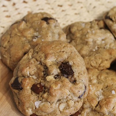 GF/DF Oatmeal Chocolate Chip Cookies (Box of 5)