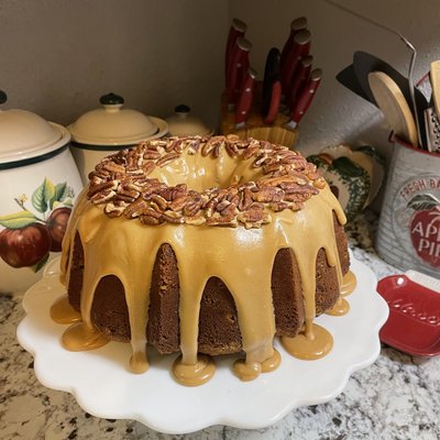 Brown Sugar Caramel Pecan Pound Cake