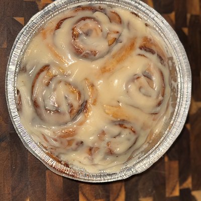 4 Jumbo Cinnamon Rolls