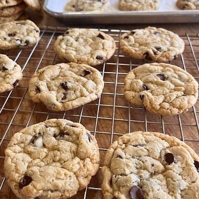 Sourdough Discard Large Chocolate Chip Cookies - 6ct 
