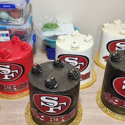 Custom Cakes Single Tier