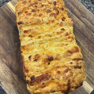 Cheesy Pull Apart Bread 