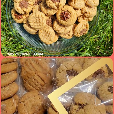 4 Dozen  Box 2 Oz Cookies