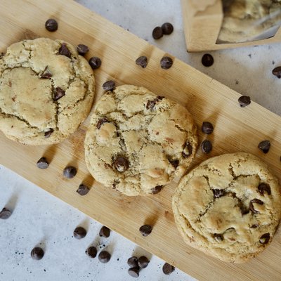 Brown Butter Sourdough Chocolate Chip Cookies - 1 Dozen