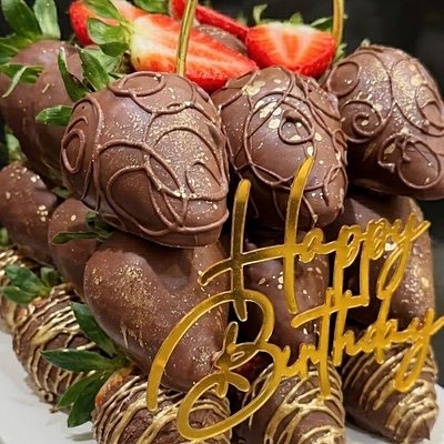 Ultimate Birthday Showstopper: Strawberry Cake