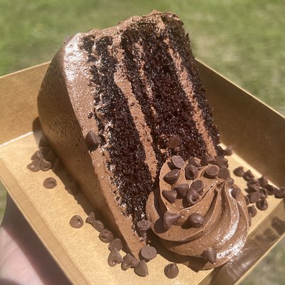 Chocolate Fudge Cake Slice 