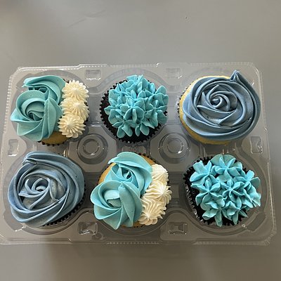 Half A Dozen Floral Cupcakes 