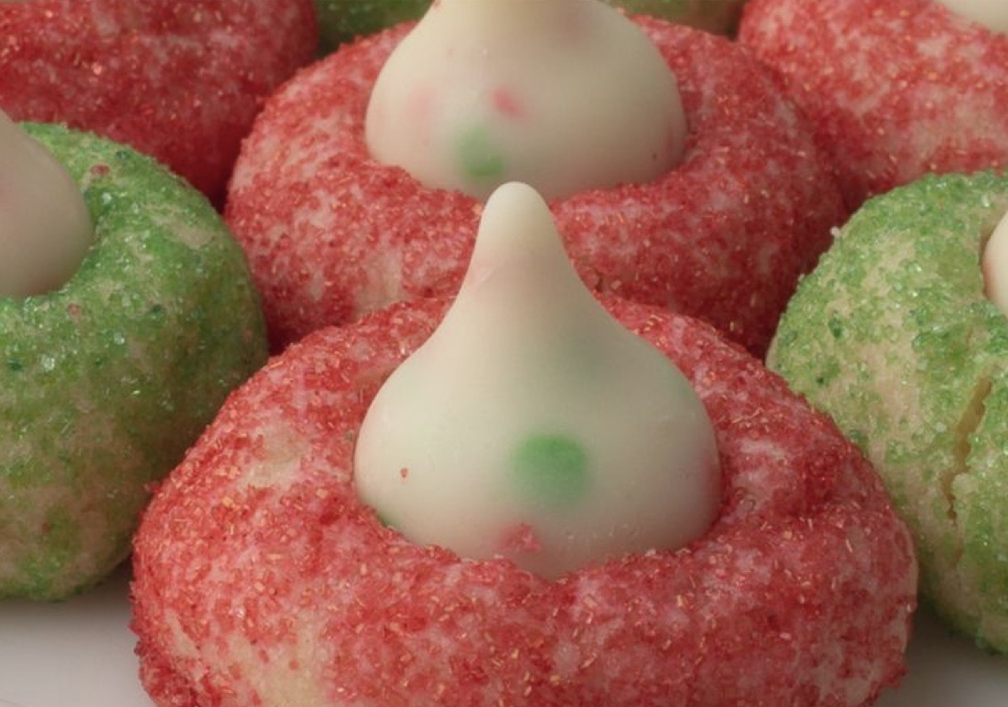 “Christmas Kiss” Sugar Cookies
