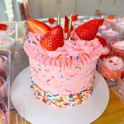 4 Inch cake