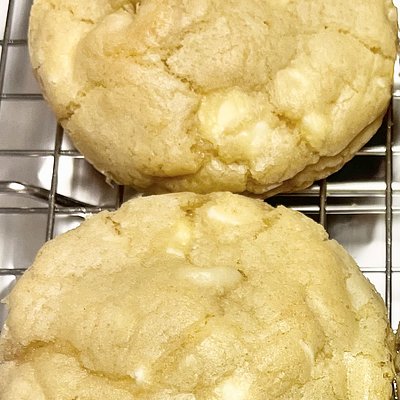 Macadamia Cookies  