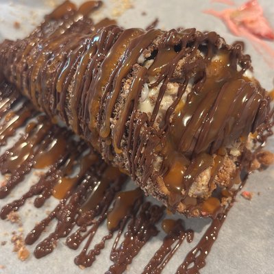 2ct Twix Cheesecake