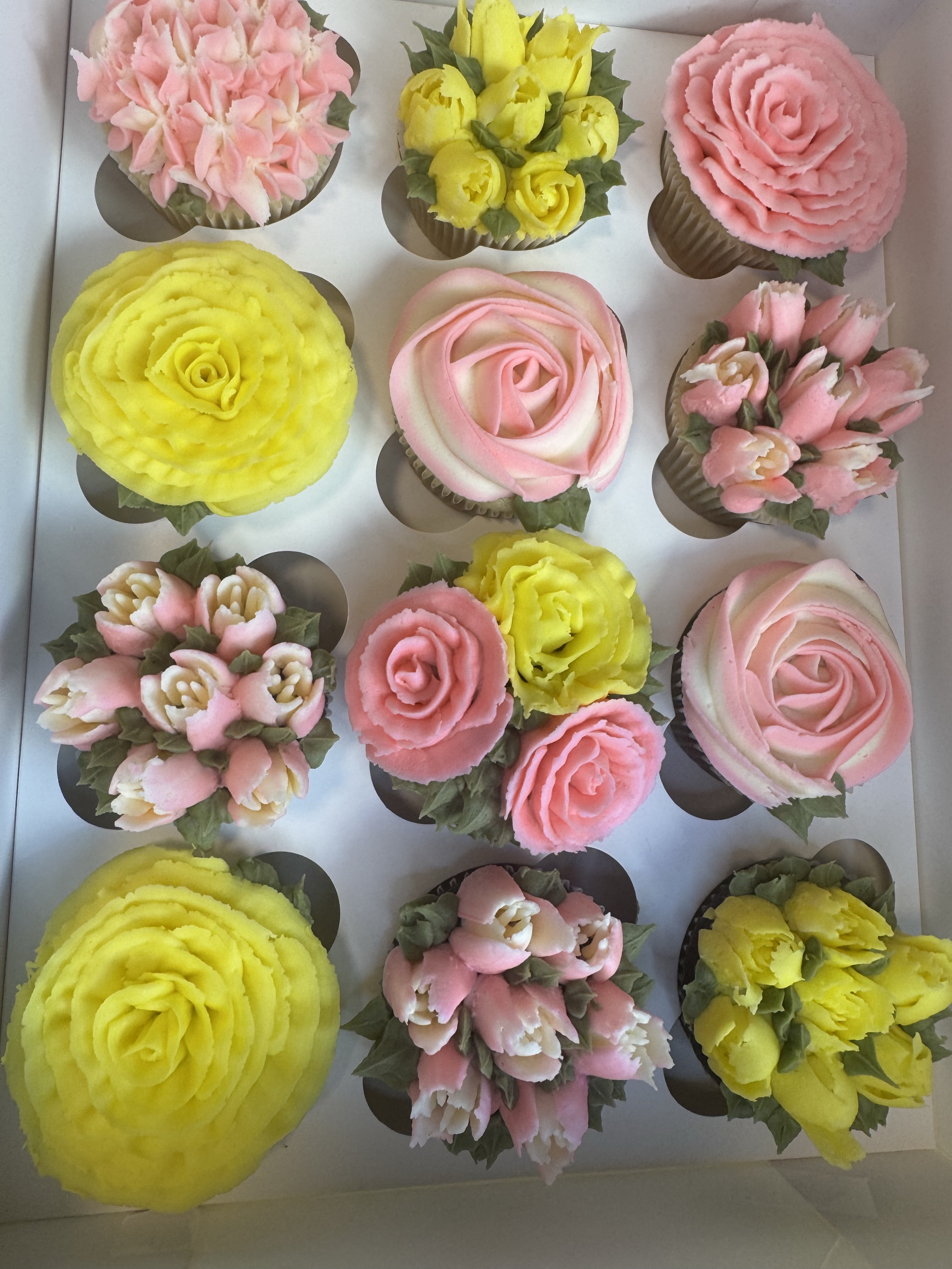 Boxed Floral Dozen