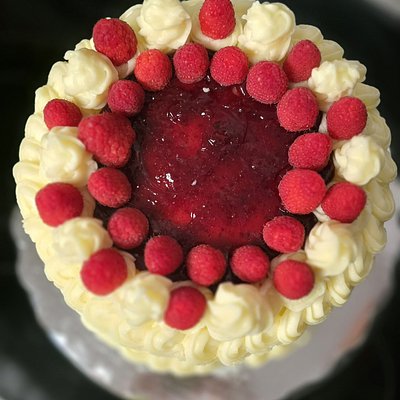 Vanilla Raspberry 8" 3 Layer Cake