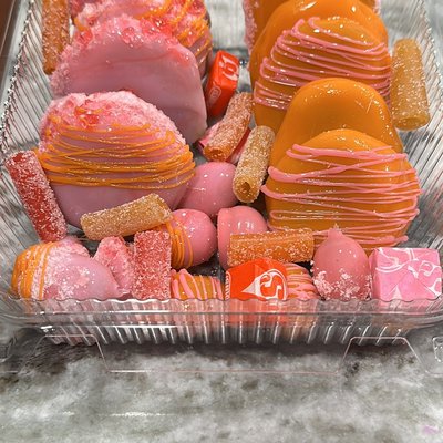 Candied Kiwi & Grape Tray 🍬