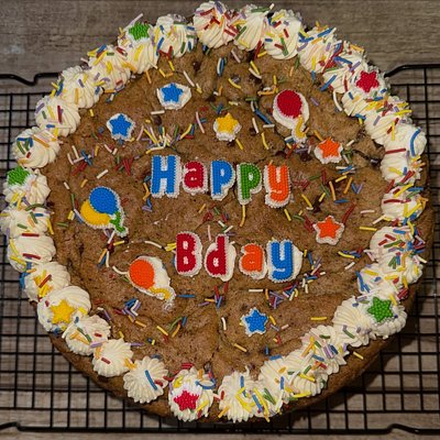Circle Cookie Cake (9 Inch) 