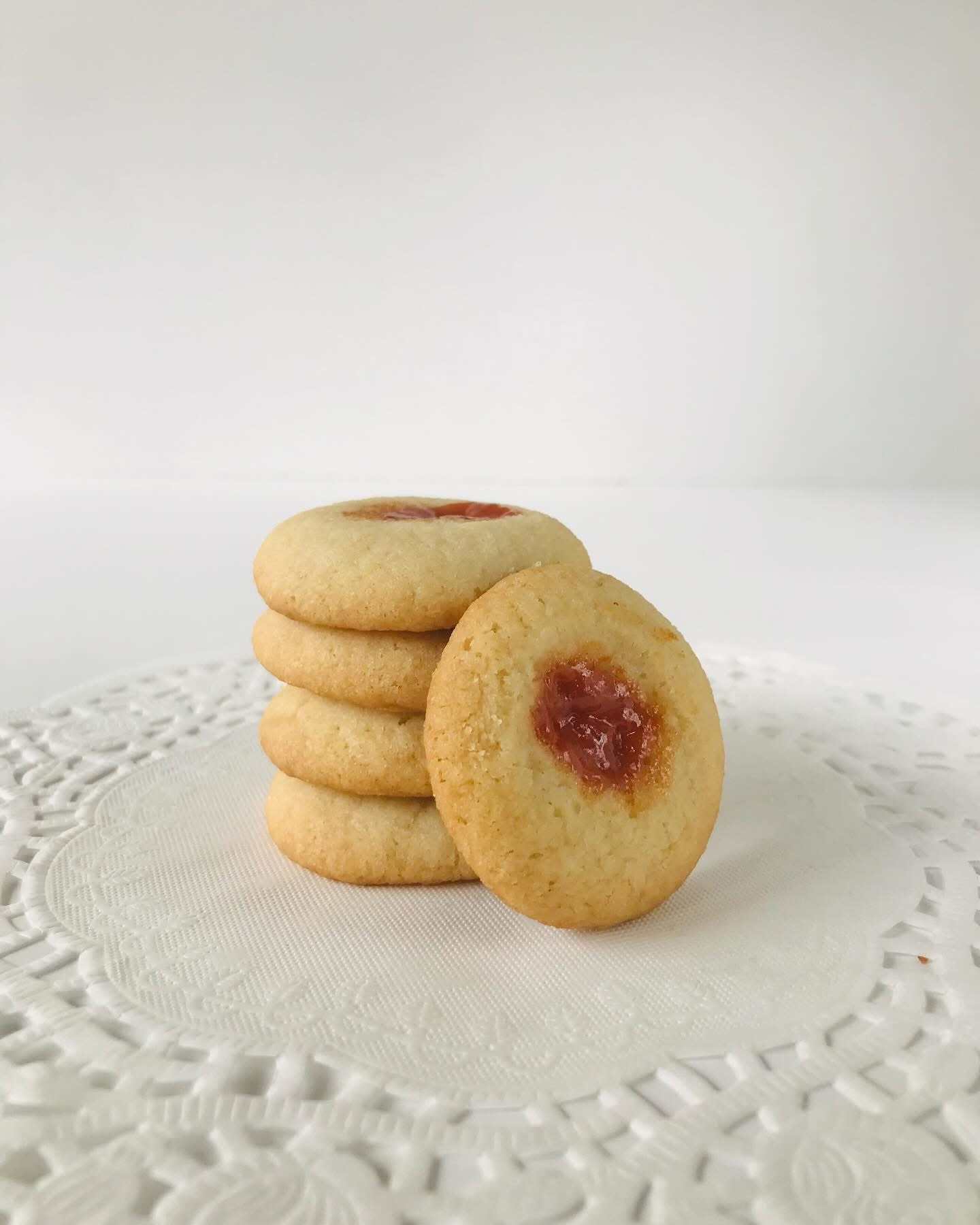 Large Mantecaditos Guava (25 PCs)