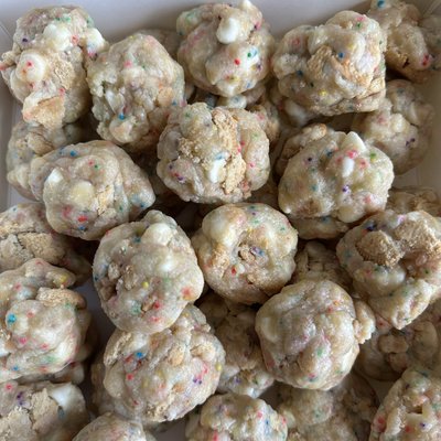 Cake Batter Cookios 