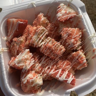 Strawberry Crunch Cheesecake Bites