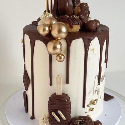 Chocolate Delight Barrel Cake