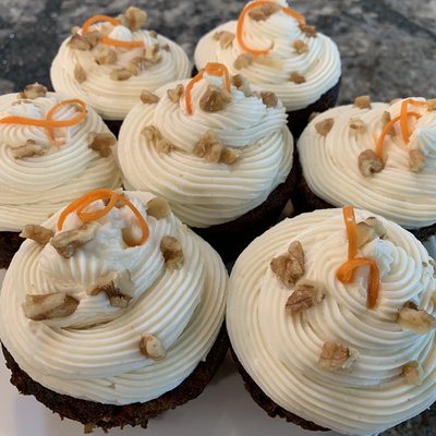 Cupcakes (Half Dozen) (Perfect Way To Say, “Congratulations” or “Happy Birthday!”)