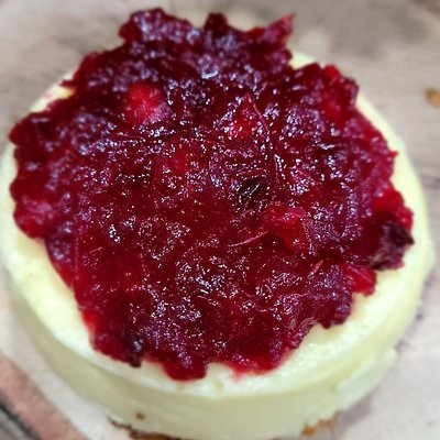Cranberry Apple Walnut Cheesecake 4"